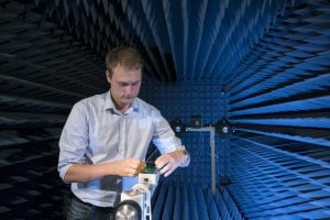 emc specialist in emc chamber